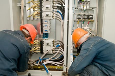 Are You Choosing an Electrician Based on Price Instead of Quality?